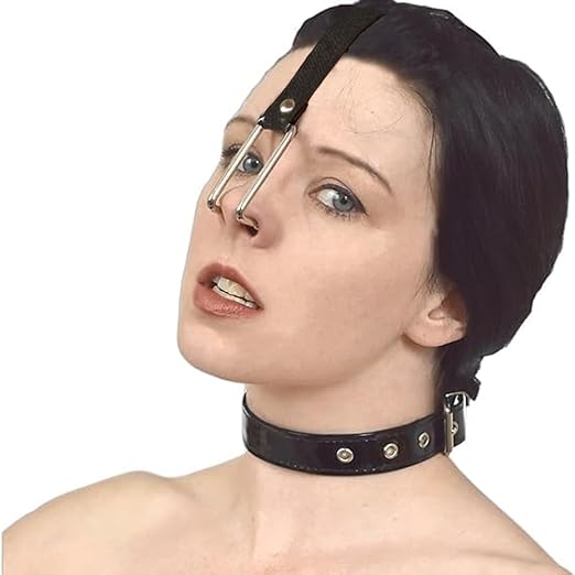 Neck Collar Necklace with Metal Nose Hook Buckle Halloween Choker - image 1