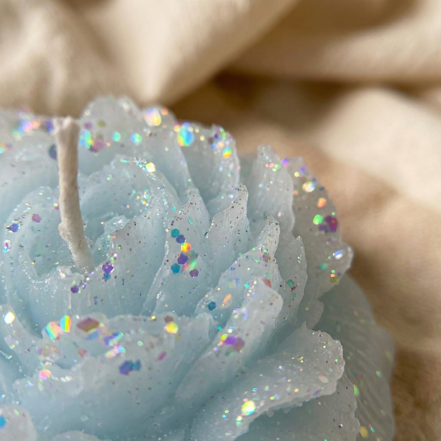 Sensual Floral Wax Candle – Low-temperature And Skin-friendly - image 10