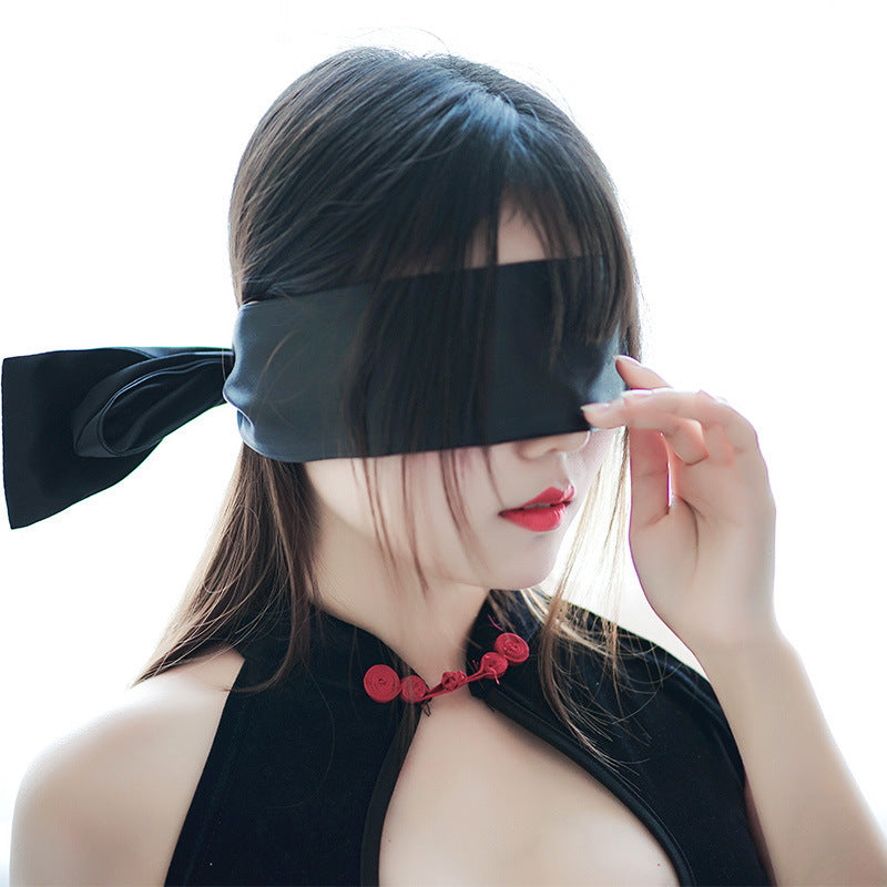 BDSM Silk Blindfold - Black - image 2