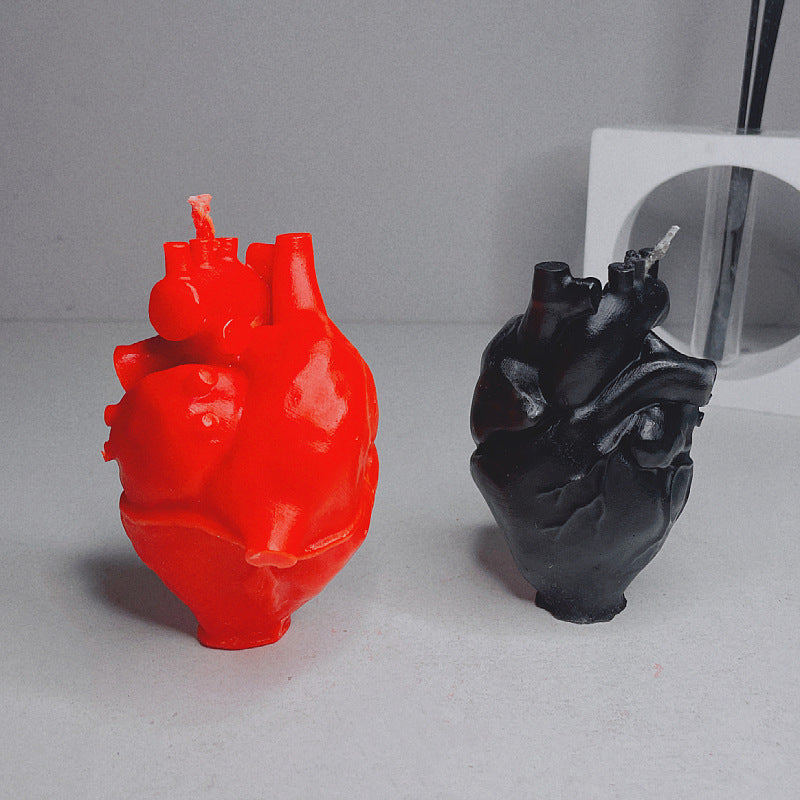 Heart-Shaped Scented Candle - image 2