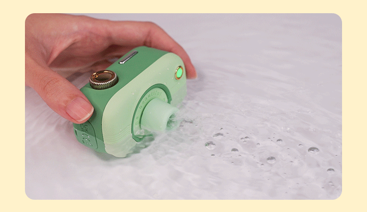 Camera-Shaped Clitoral Stimulator & Nipple Vibrator - image 4