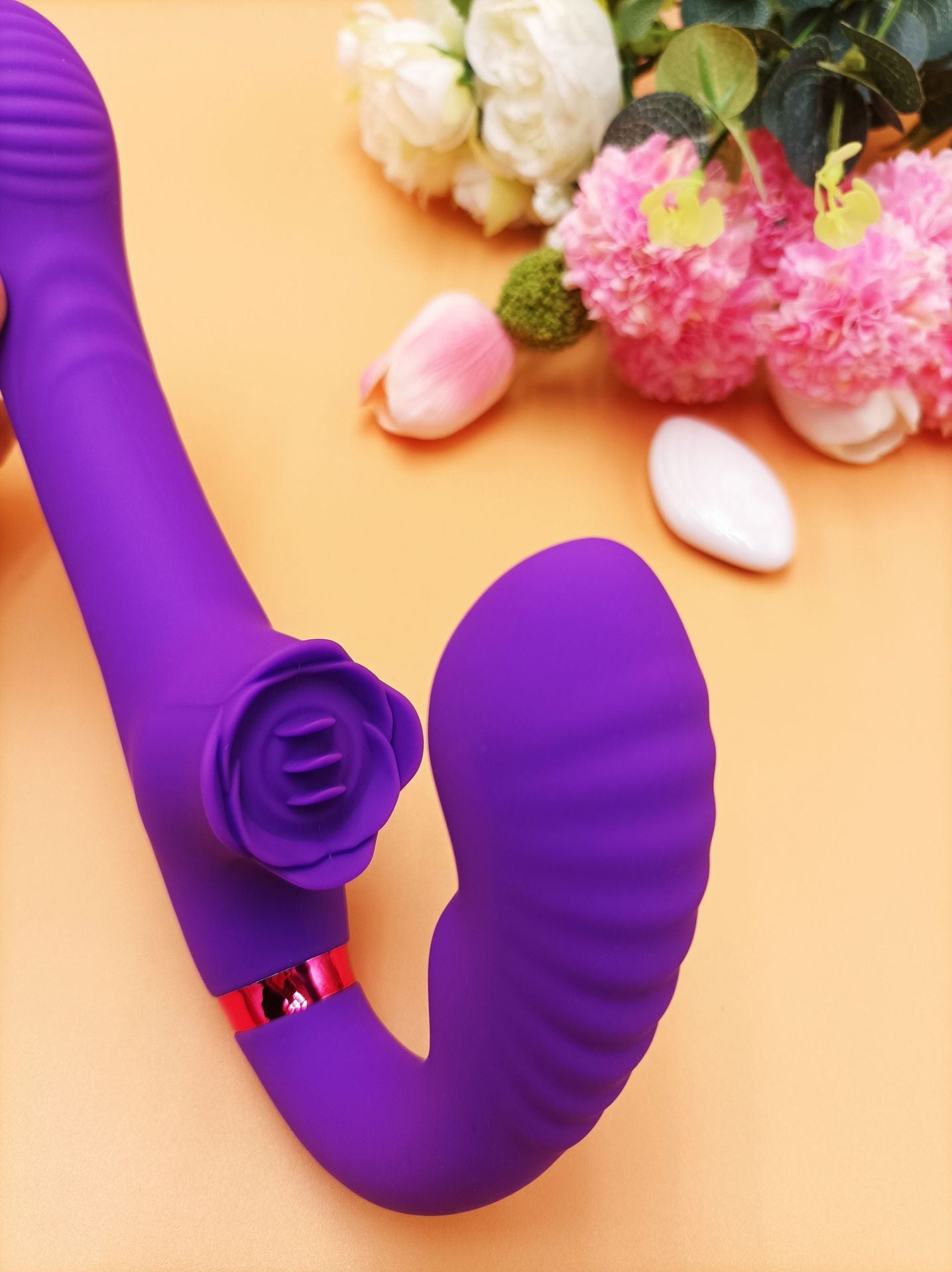 Remote Control G Spot Vibrator With Clit Licking - image 2