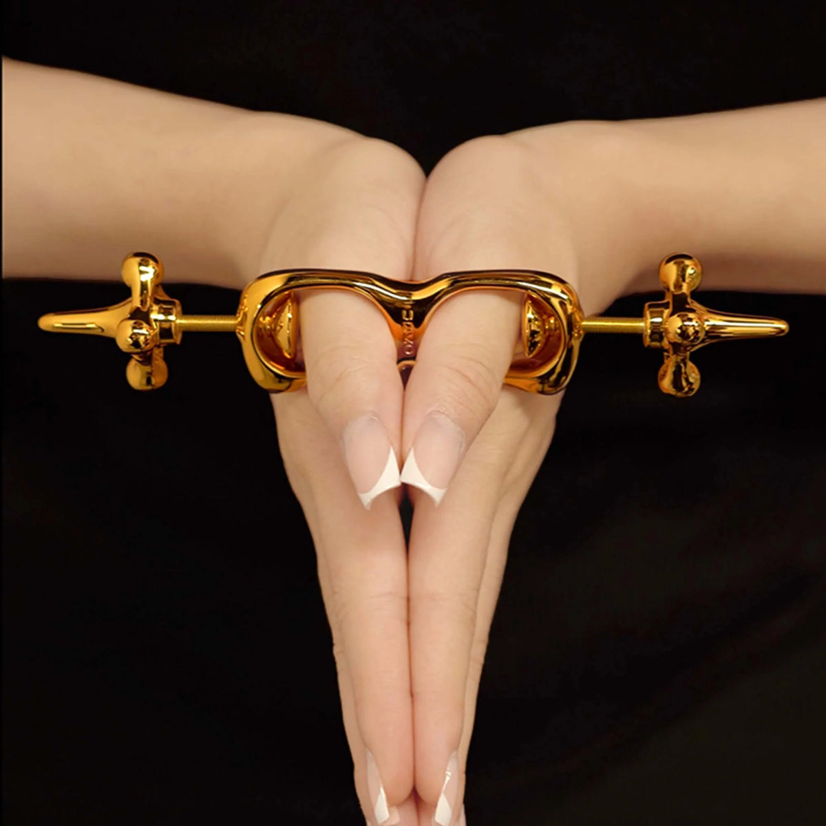 Adjustable Metal Thumb Cuffs - Golden - image 10
