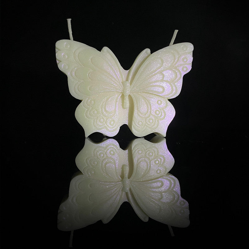 Butterfly-shaped Low-temperature Candle - White - image 3